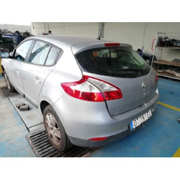 renault megane iii berlina 5 p del año 2012