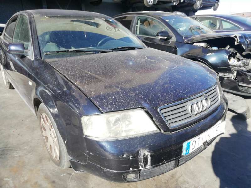 AUDI A6 BERLINA (4B2)