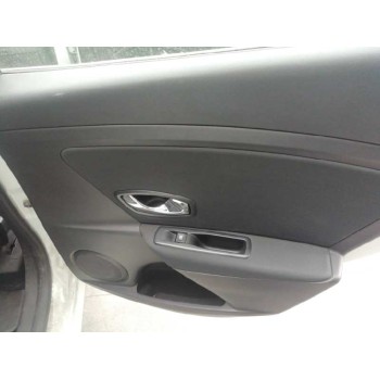 renault megane iii berlina 5 p del año 2014