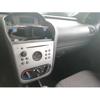 opel corsa c del año 2003