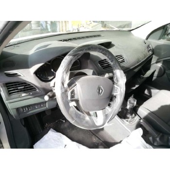 renault megane iii berlina 5 p del año 2012