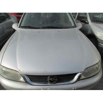 opel vectra b berlina del año 2001