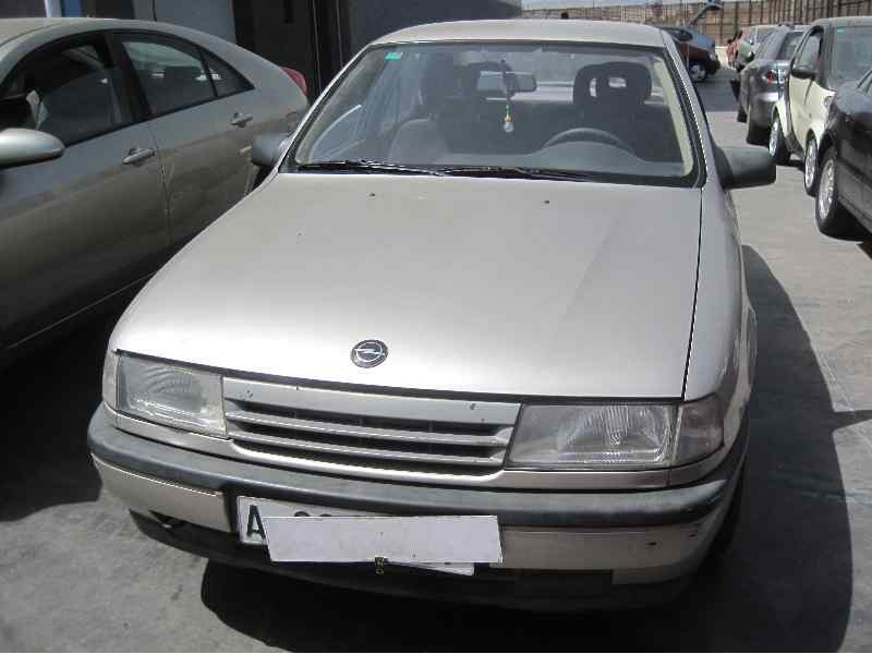opel vectra a del año 1990