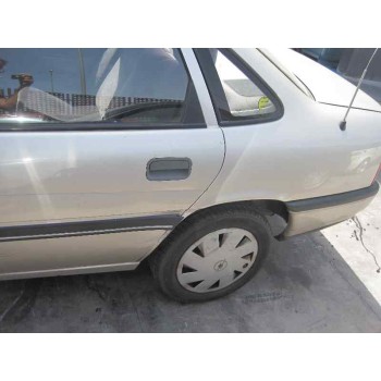 opel vectra a del año 1990