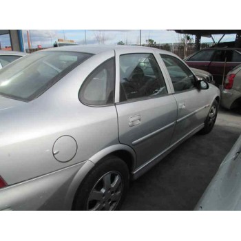 opel vectra b berlina del año 2001