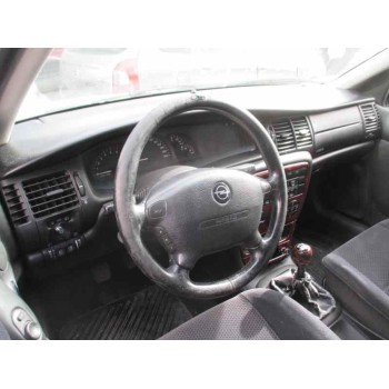 opel vectra b berlina del año 2001