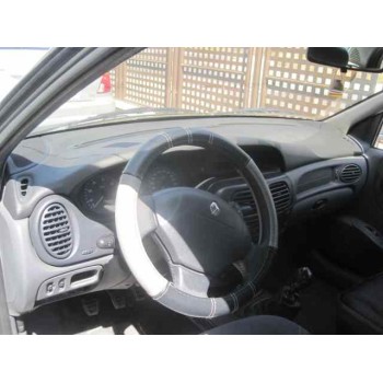 renault megane i fase 2 classic (la..) del año 2000