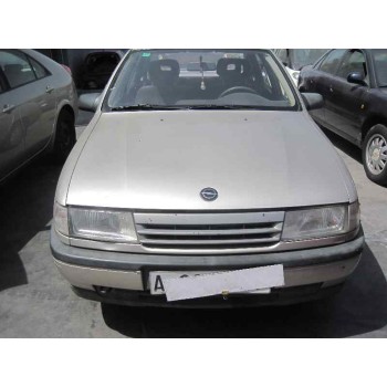 opel vectra a del año 1990