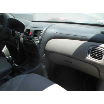 nissan almera (n16/e) del año 2000