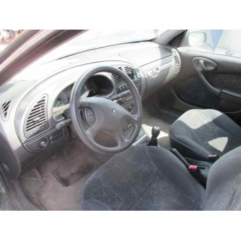 citroën xsara berlina del año 2000