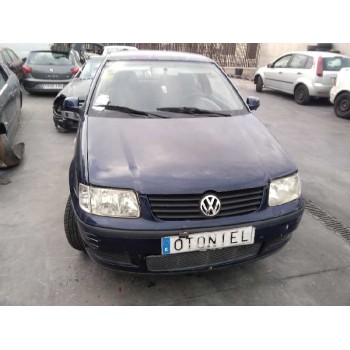 VOLKSWAGEN POLO BERLINA (6N2)