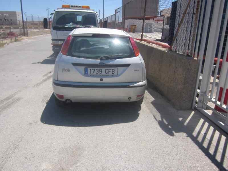 ford focus berlina (cak) del año 2003