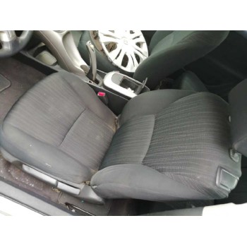 toyota auris del año 2007