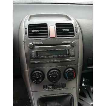 toyota auris del año 2007