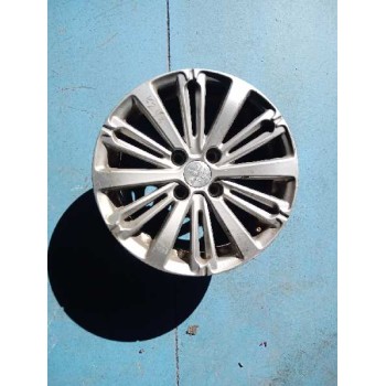 Recambio de llanta para peugeot 208 referencia OEM IAM 6.0JX16 CH4-23 X1 16