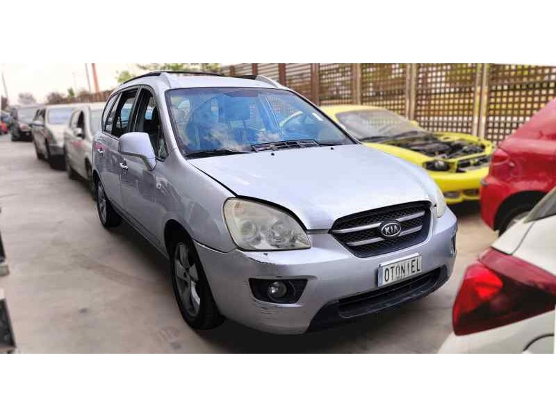 KIA CARENS (UN)
