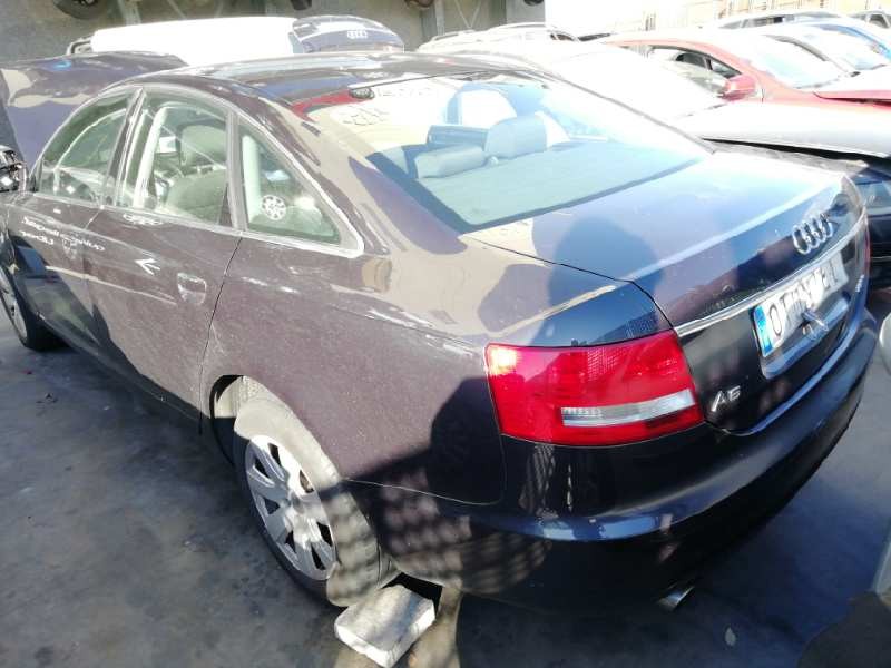 AUDI A6 BERLINA (4F2)