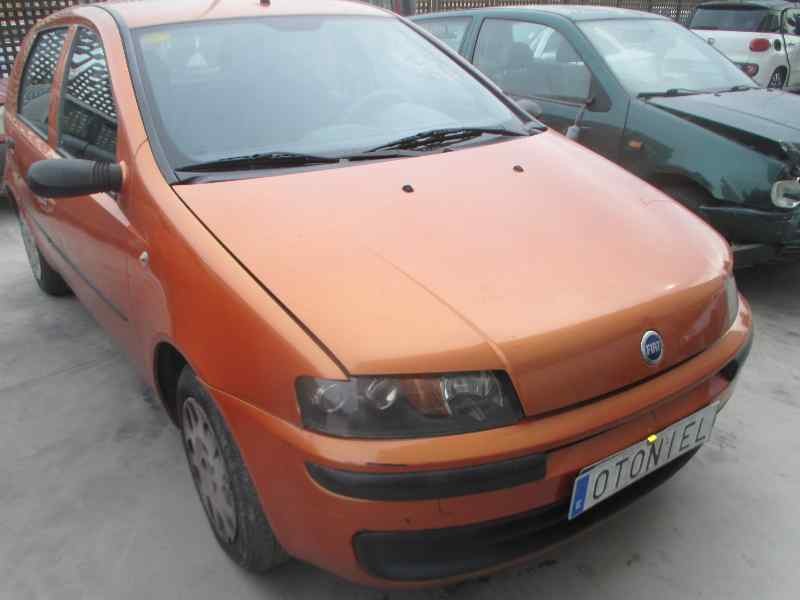 fiat punto berlina (188) del año 2000