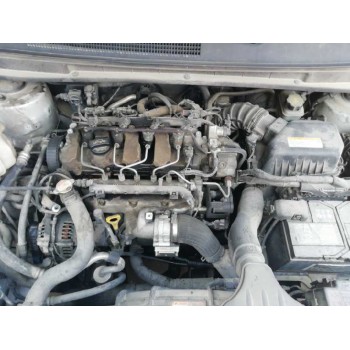 kia carens (un) del año 2008