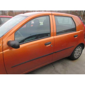 fiat punto berlina (188) del año 2000