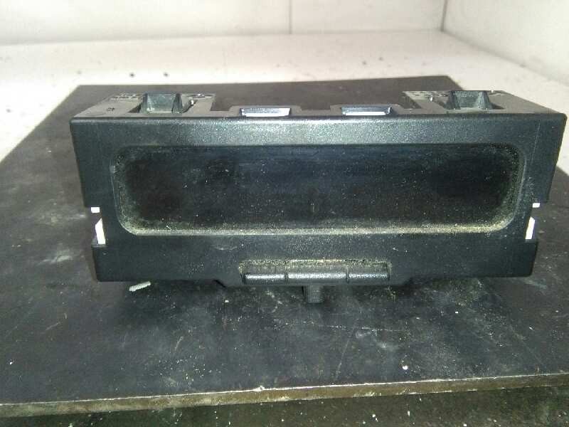 Recambio de display para renault megane ii coupe/cabrio authentique referencia OEM IAM 8200350498  