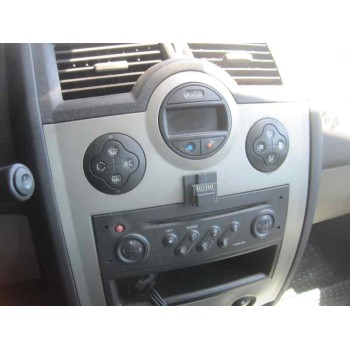 renault megane ii classic berlina del año 2004