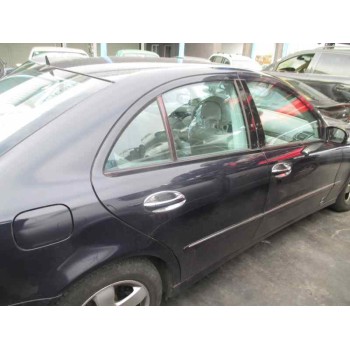mercedes-benz clase e (w211) berlina del año 2004