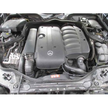 mercedes-benz clase e (w211) berlina del año 2004