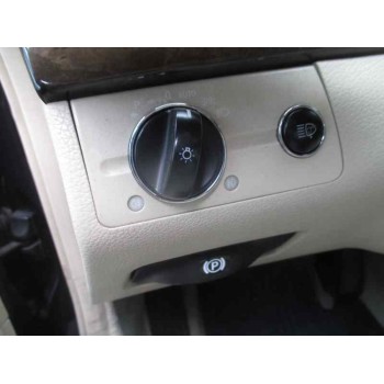 mercedes-benz clase e (w211) berlina del año 2004