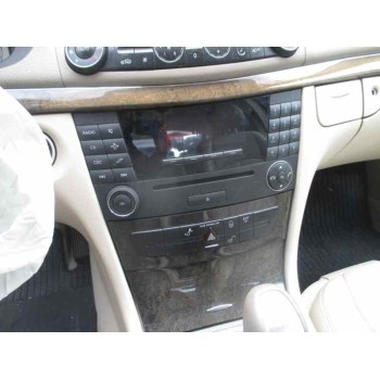 mercedes-benz clase e (w211) berlina del año 2004