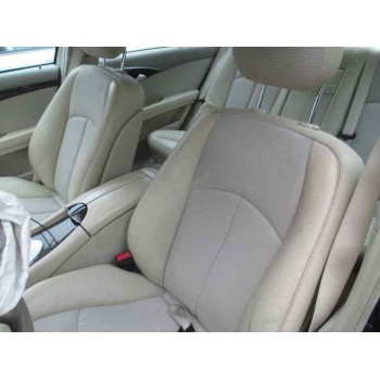 mercedes-benz clase e (w211) berlina del año 2004