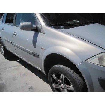 renault megane ii classic berlina del año 2004