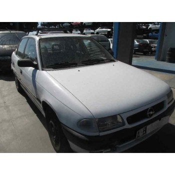 opel astra f berlina del año 1995
