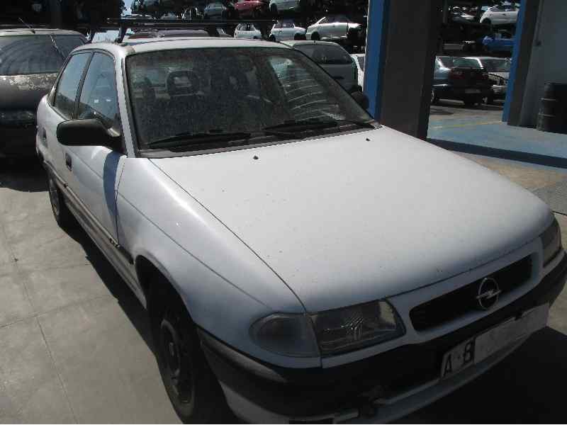 OPEL ASTRA F BERLINA
