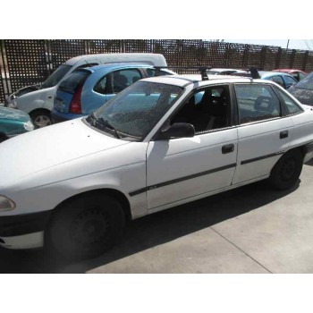 opel astra f berlina del año 1995