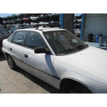 opel astra f berlina del año 1995