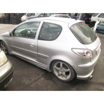 peugeot 206 berlina del año 2000