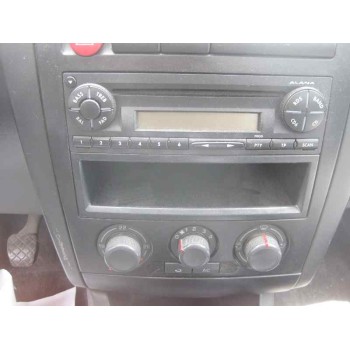 seat ibiza (6l1) del año 2004