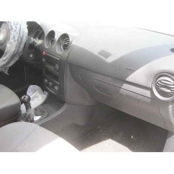 seat ibiza (6l1) del año 2004