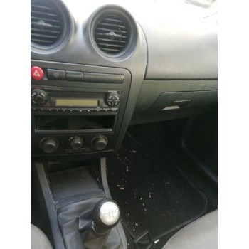 seat ibiza (6l1) del año 2003