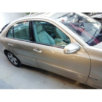 mercedes-benz clase e (w211) berlina del año 2004