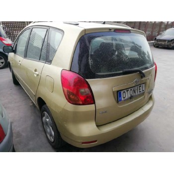 toyota corolla verso (e12) del año 2003