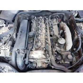 mercedes-benz clase e (w211) berlina del año 2004