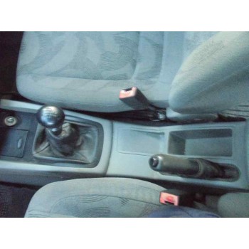 daewoo nubira berlina del año 2001