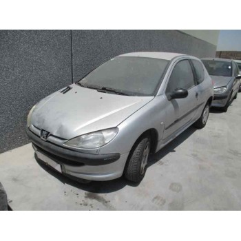 peugeot 206 berlina del año 2002