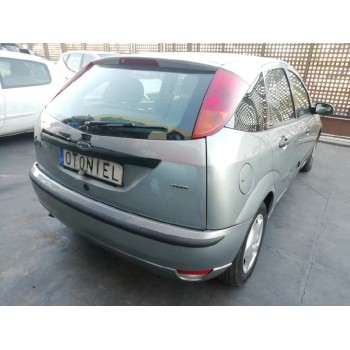 ford focus berlina (cak) del año 2004