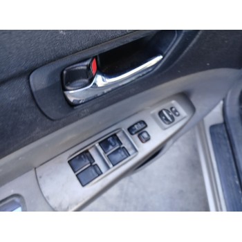 toyota prius liftback (_w2_) del año 2006