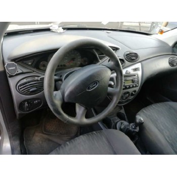 ford focus berlina (cak) del año 2004