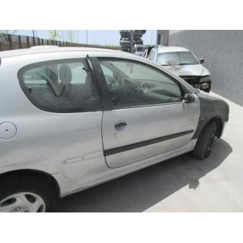 peugeot 206 berlina del año 2002