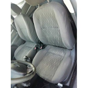 ford focus berlina (cak) del año 2004